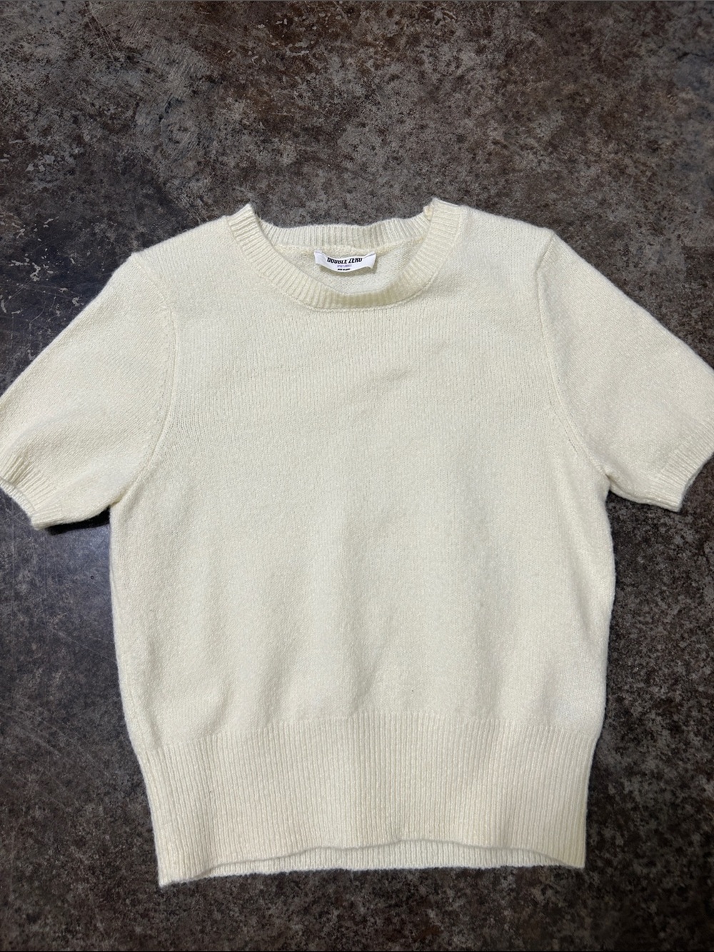 Double Zero Cream Short-Sleeve Crewneck Sweater